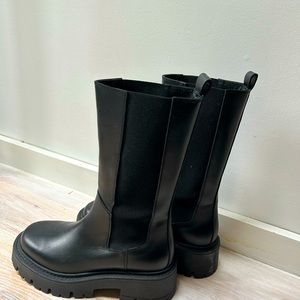 Feners Afterwork Noir Boots! Brand new - never worn. Perfect condition.